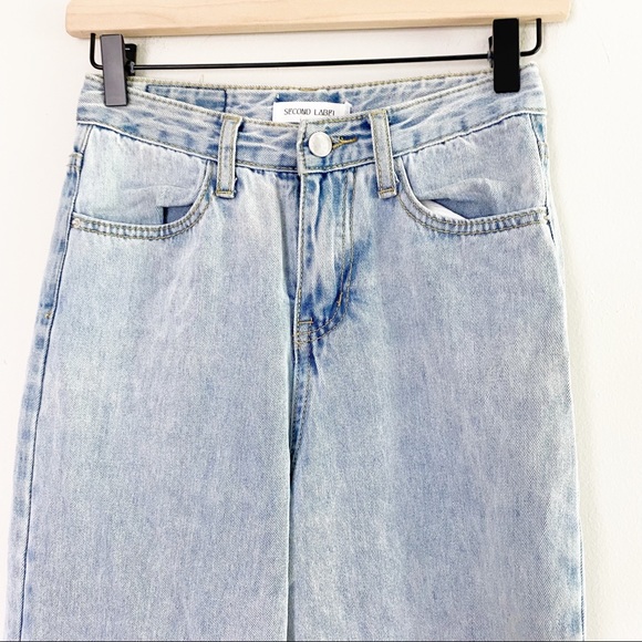 High Rise Light Wash Wide Leg Jeans Size Small / 23 - Picture 3 of 5